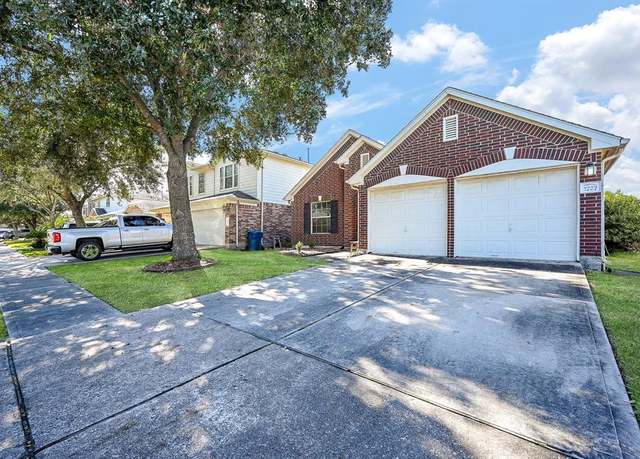Property at 1727 Mickle Creek Dr, Houston, TX 77049, 4 beds, 2 baths