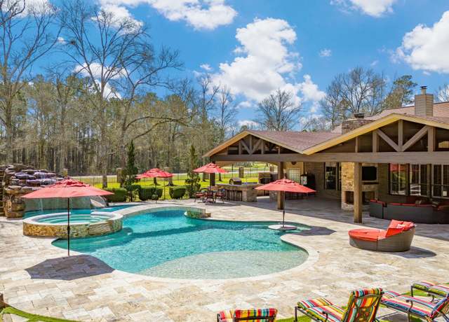 Property at 30202 Commons Scenic View Dr, Huffman, TX 77336, 3 beds, 2.5 baths