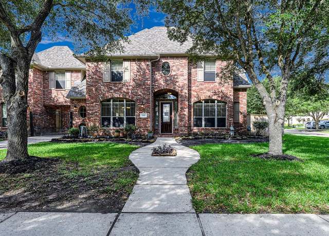 Property at 1302 Lake Grayson Dr, Katy, TX 77494, 4 beds, 3.5 baths