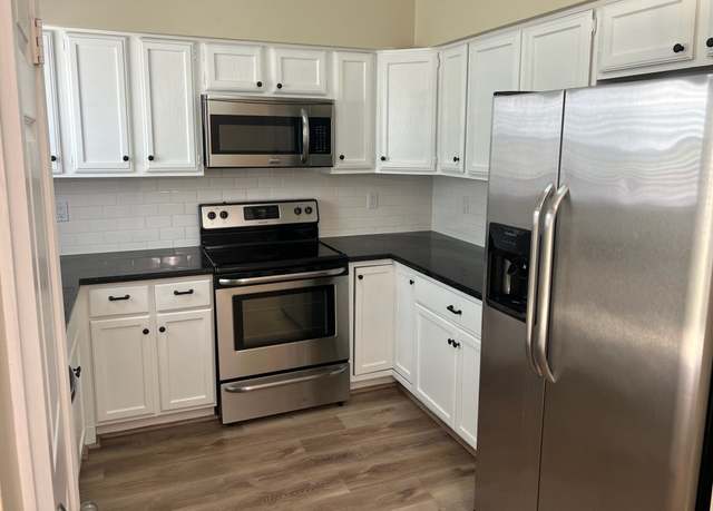 Property at 3200 Bellefontaine St #72, Houston, TX 77025, 2 beds, 1.5 baths