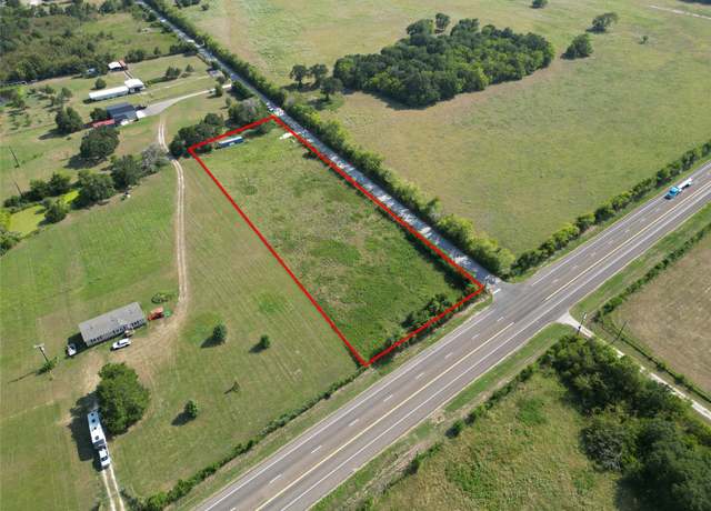 Property at 15 Duke Ln, Huntsville, TX 77320