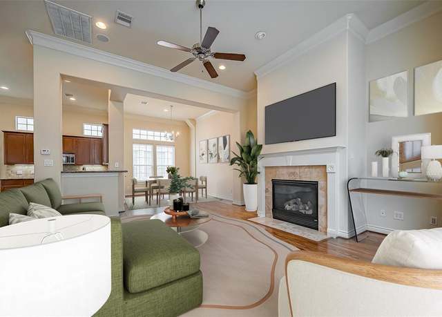 Property at 5938 Kansas St, Houston, TX 77007, 3 beds, 3.5 baths