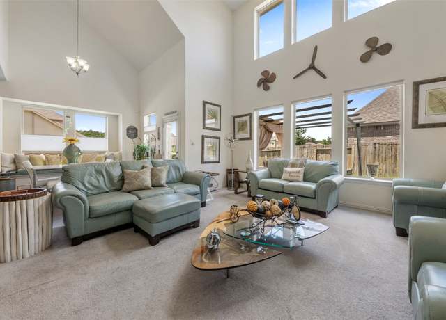 Property at 21420 Lambeth Ridge Ln, Kingwood, TX 77339, 3 beds, 2.5 baths