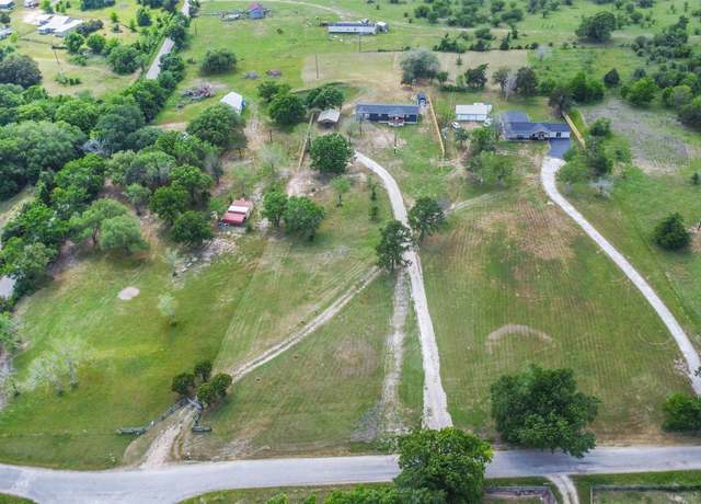 Property at 9137 Conner Rd, Washington, TX 77880, 3 beds, 2 baths