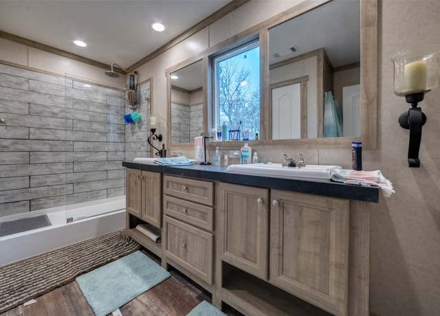 Property at 7592 Pr 2110, Centerville, TX 75833, 3 beds, 2.5 baths