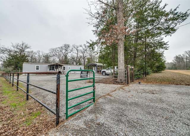 Property at 7592 Pr 2110, Centerville, TX 75833, 3 beds, 2.5 baths