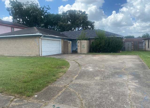 Property at 6618 Mccullum Rd, Houston, TX 77489, 4 beds, 2 baths