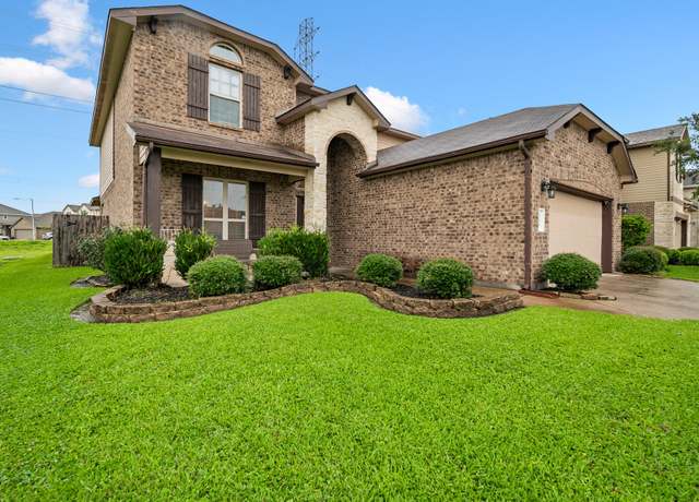 Property at 322 Kendall Crest Dr, Alvin, TX 77511, 4 beds, 2.5 baths