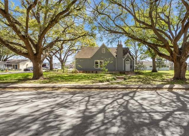 Property at 2526 Avenue G, Rosenberg, TX 77471, 3 beds, 2 baths