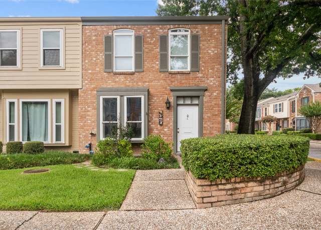 Property at 7525 Brompton St #7525, Houston, TX 77025, 2 beds, 2.5 baths