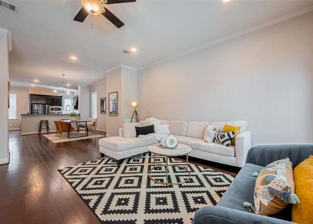 Property at 2808 St Emanuel St, Houston, TX 77004, 3 beds, 3.5 baths