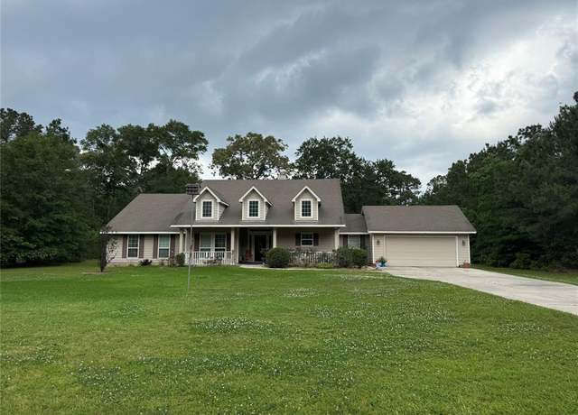 Property at 8813 Lauren Ln, Waller, TX 77484, 3 beds, 2.5 baths