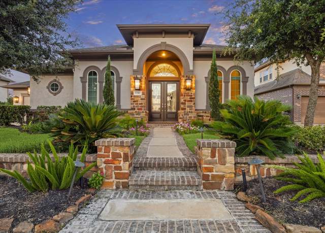 Property at 17310 Venado Dr, Cypress, TX 77433, 4 beds, 3.5 baths