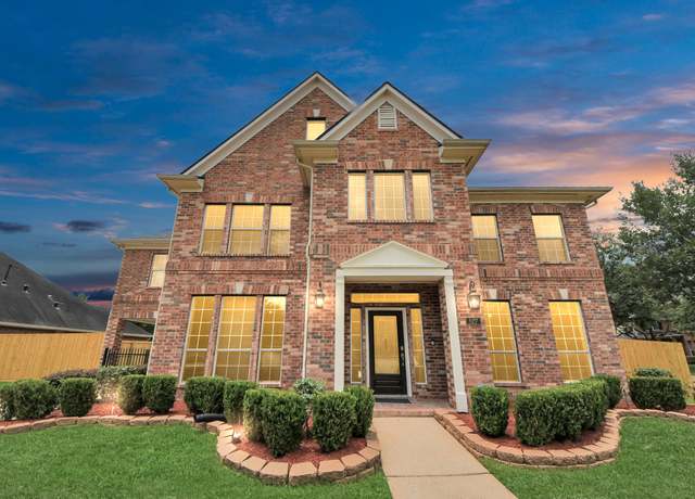 Property at 527 Little River Ct, Richmond, TX 77406, 4 beds, 3.5 baths
