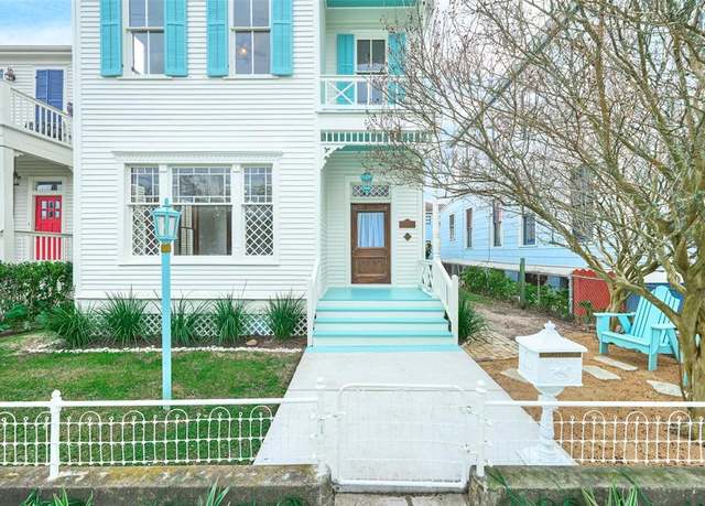Property at 1323 Ball, Galveston, TX 77550, 3 beds, 2.5 baths