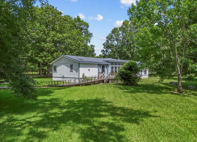 Property at 90 County Road 440, Dayton, TX 77535, 3 beds, 3 baths