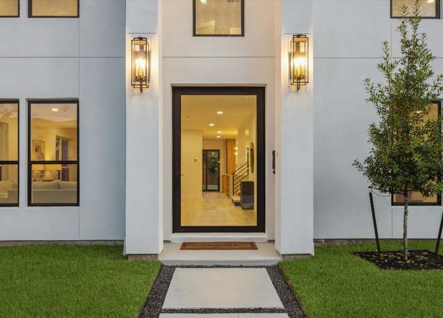 Property at 5005 Chestnut St, Bellaire, TX 77401, 5 beds, 4 baths