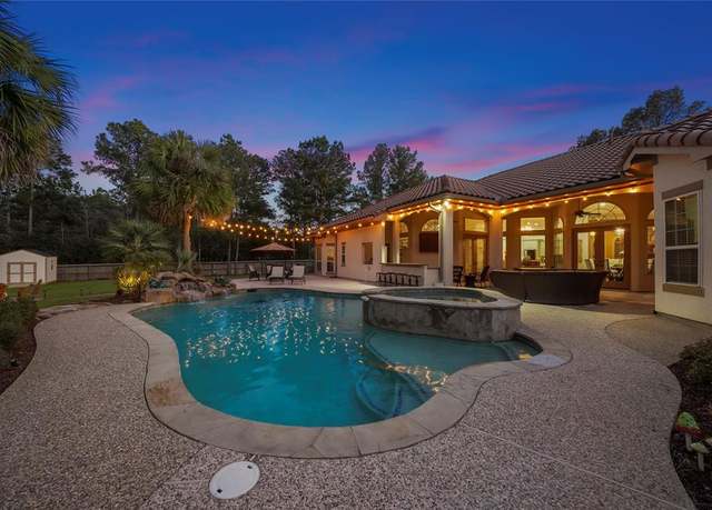 Property at 26122 Crown Ranch Blvd, Montgomery, TX 77316, 5 beds, 4 baths