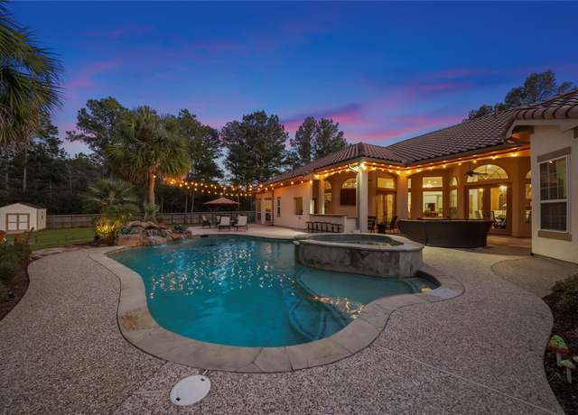 Property at 26122 Crown Ranch Blvd, Montgomery, TX 77316, 5 beds, 4 baths