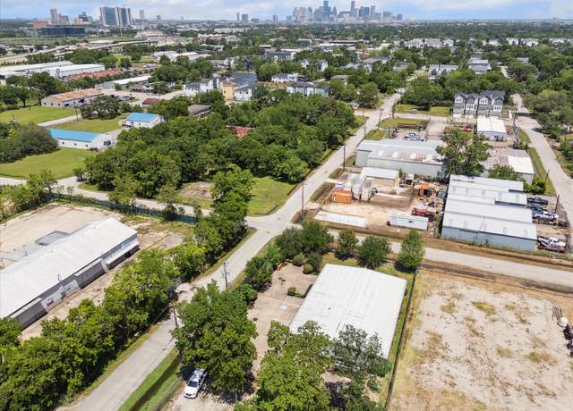 Property at 7001 Burkett St, Houston, TX 77021
