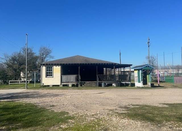 Property at 13920 Reeveston Rd, Houston, TX 77039