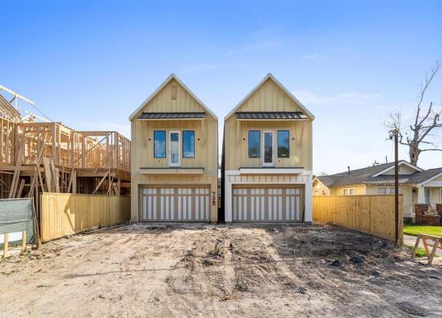 Property at 726 E 13th 1/2 St, Houston, TX 77008, 4 beds, 3.5 baths