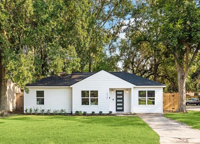 Property at 1925 Chippendale Rd, Houston, TX 77018, 3 beds, 2 baths