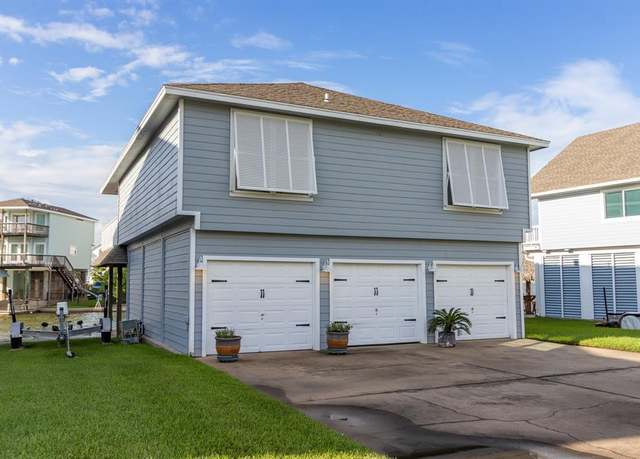 Property at 1330 Leilani Dr, Tiki Island, TX 77554, 2 beds, 3 baths