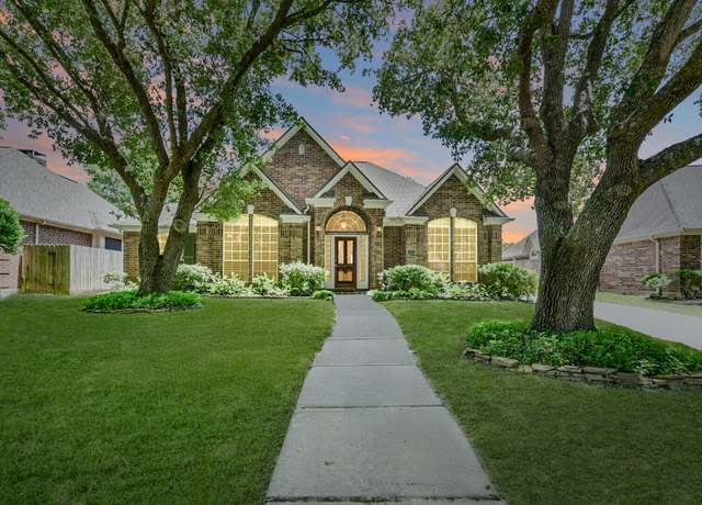 Property at 1315 Crescent Parkway Ct, Houston, TX 77094, 3 beds, 2 baths