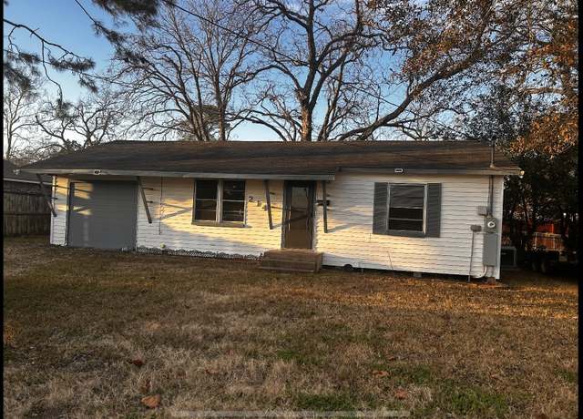 Property at 214 Gulf Dr, West Columbia, TX 77486, 2 beds, 1 bath