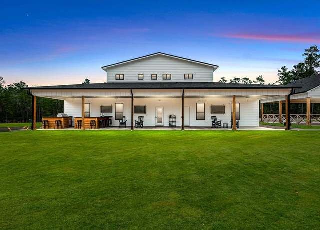 Property at 192 B FM 1097, New Waverly, TX 77358, 6 beds, 4 baths