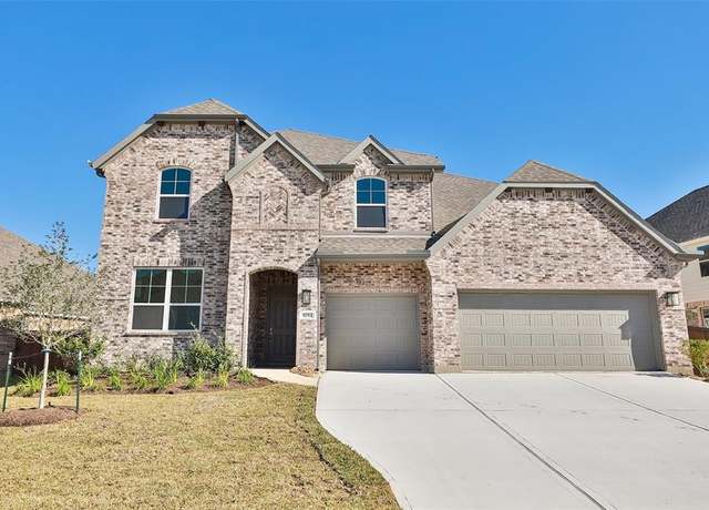 Property at 1011 Navasota St, Webster, TX 77598, 4 beds, 2.5 baths
