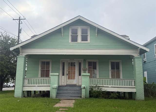 Property at 3428 Avenue M 1/2 Unit 1/2, Galveston, TX 77550, 3 beds, 1 bath