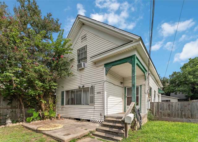 Property at 1806 State St, Houston, TX 77007, 3 beds, 1 bath