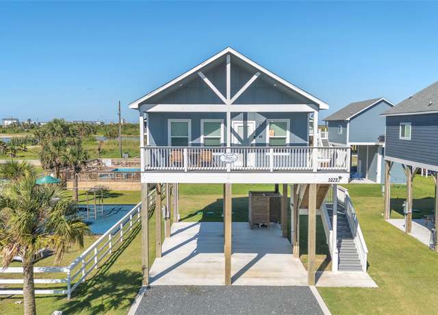 Property at 1079 Cedar Ln, Gilchrist, TX 77617, 2 beds, 2 baths