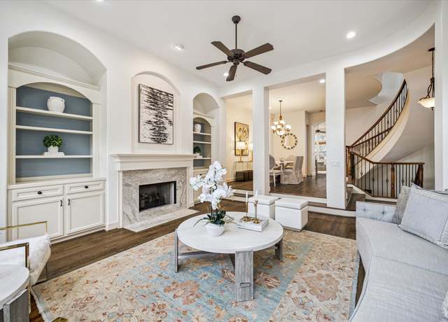 Property at 6504 Pickens St, Houston, TX 77007, 3 beds, 3.5 baths