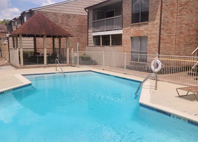 Property at 2120 Wilcrest Dr #116, Houston, TX 77042, 2 beds, 2.5 baths