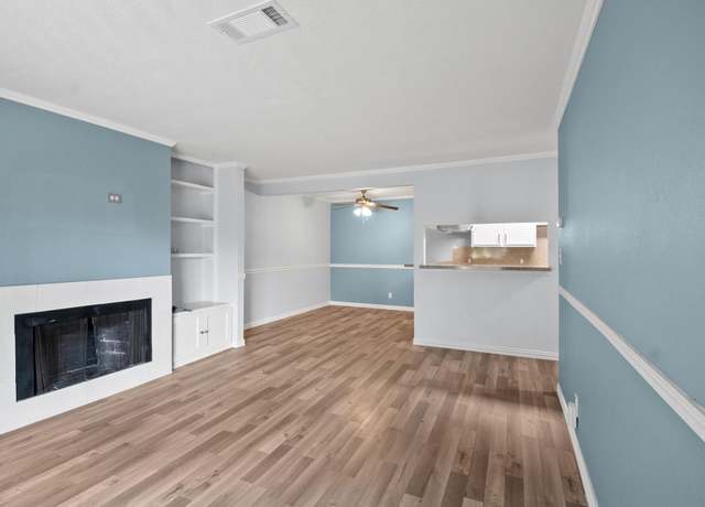 Property at 2501 Gulf Freeway Unit 5 A, Dickinson, TX 77539, 2 beds, 2 baths