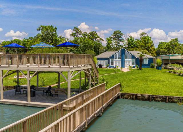 Property at 292 Lakeview Hbr, Onalaska, TX 77360, 3 beds, 2 baths