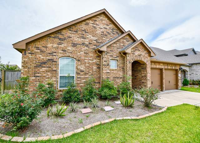Property at 24303 Huntcliff Dr, Katy, TX 77493, 3 beds, 2.5 baths