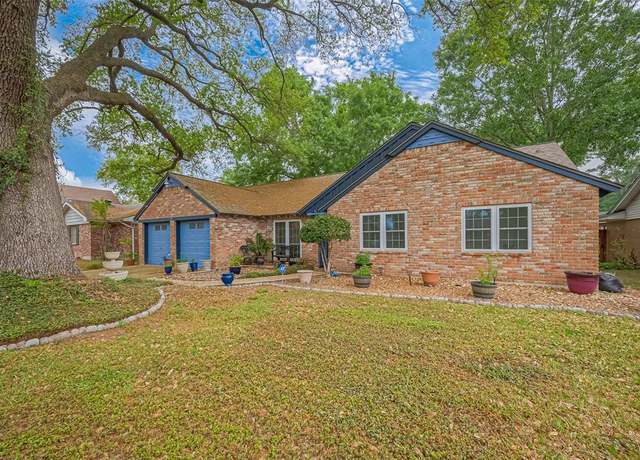 Property at 5622 Sheraton Oaks Dr, Houston, TX 77091, 4 beds, 2 baths