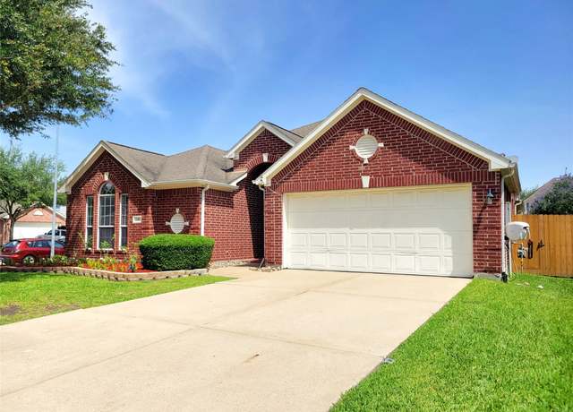 Property at 2310 Megellan Point Ln, Pearland, TX 77584, 4 beds, 2 baths