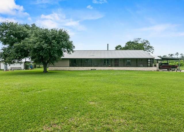 Property at 5032 Old Peveto Ln, Orange, TX 77632, 6 beds, 3 baths