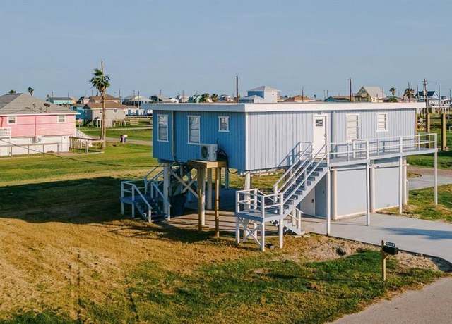 Property at 1019 Treaty Dr, Surfside Beach, TX 77541, 2 beds, 2 baths
