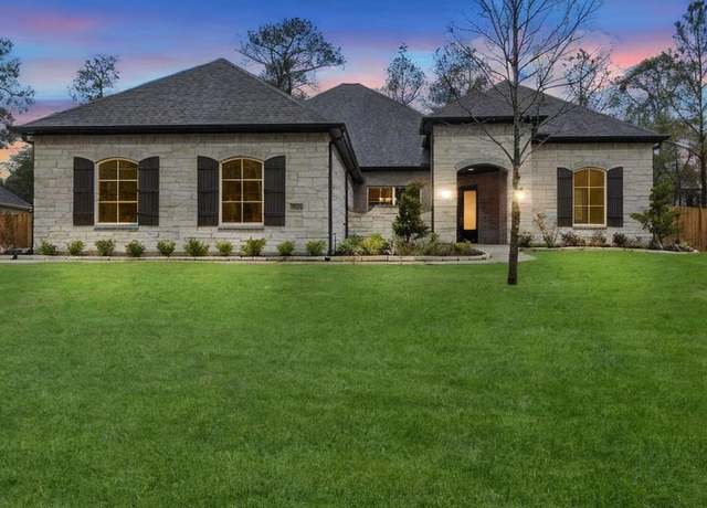 Property at 1016 Prescott Dr, Conroe, TX 77301, 4 beds, 3 baths