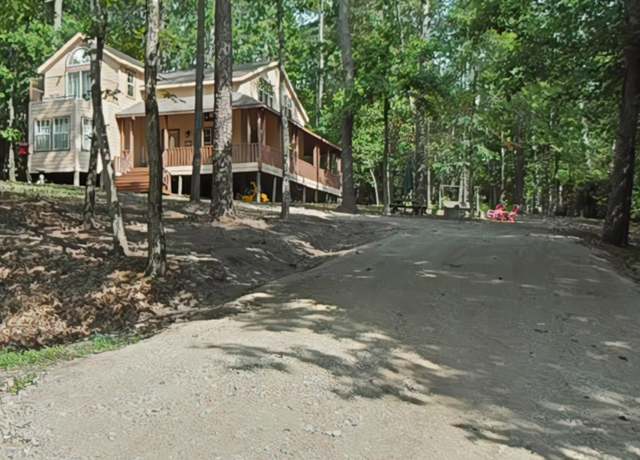 Property at 40 Dartmoor Ct, Coldspring, TX 77331, 4 beds, 2.5 baths