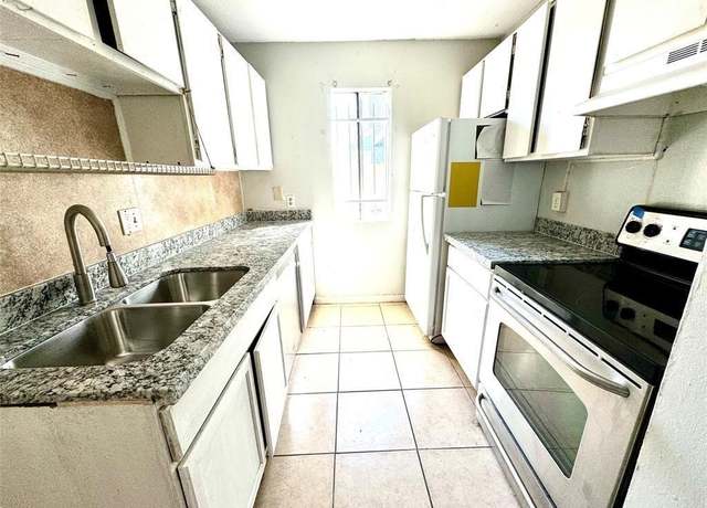 Property at 8405 Wilcrest Dr #3010, Houston, TX 77072, 2 beds, 1.5 baths