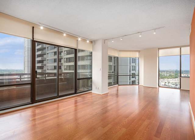 Property at 14 Greenway Plz Unit 13P, Houston, TX 77046, 2 beds, 2 baths