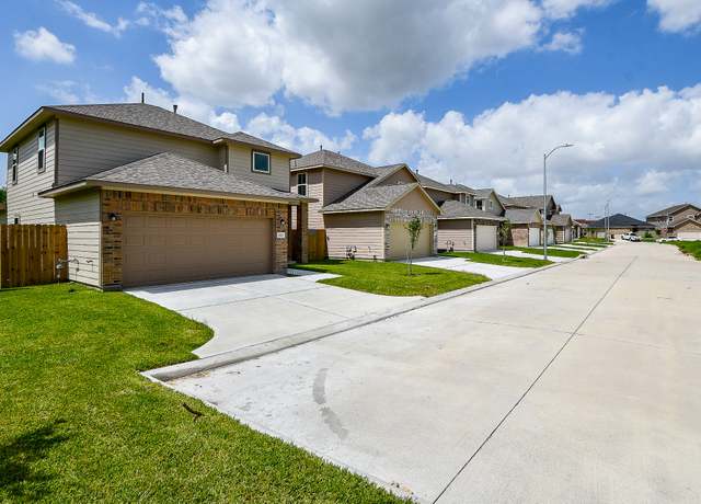 Property at 2803 Topiary Ln, Houston, TX 77014, 4 beds, 2.5 baths