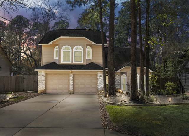 Property at 223 S Pathfinders Cir, The Woodlands, TX 77381, 3 beds, 2.5 baths